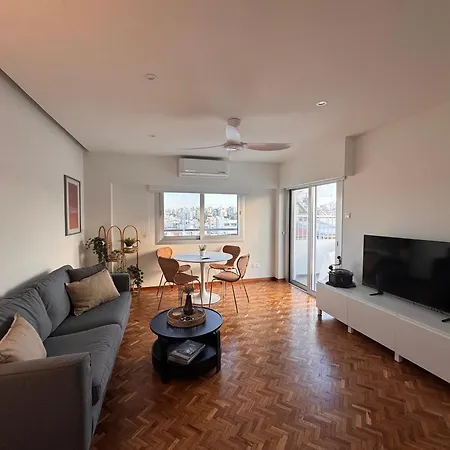 Apartment Skyhigh Urban Apts *