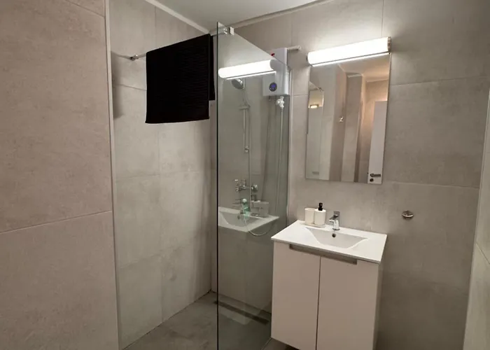 Skyhigh Urban Apts *